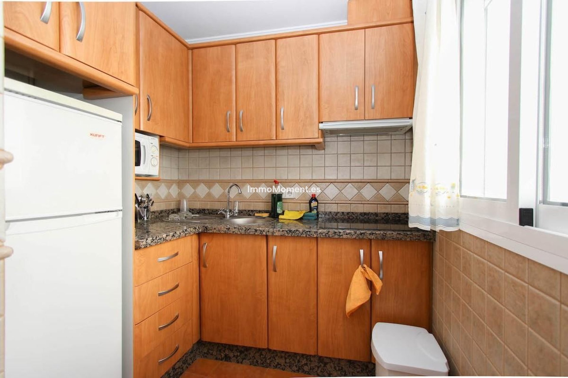 Resale - Townhouse - Inland  - Guaro