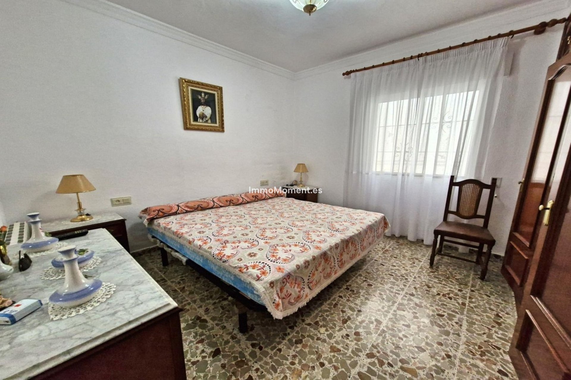 Resale - Townhouse - Inland  - Guaro