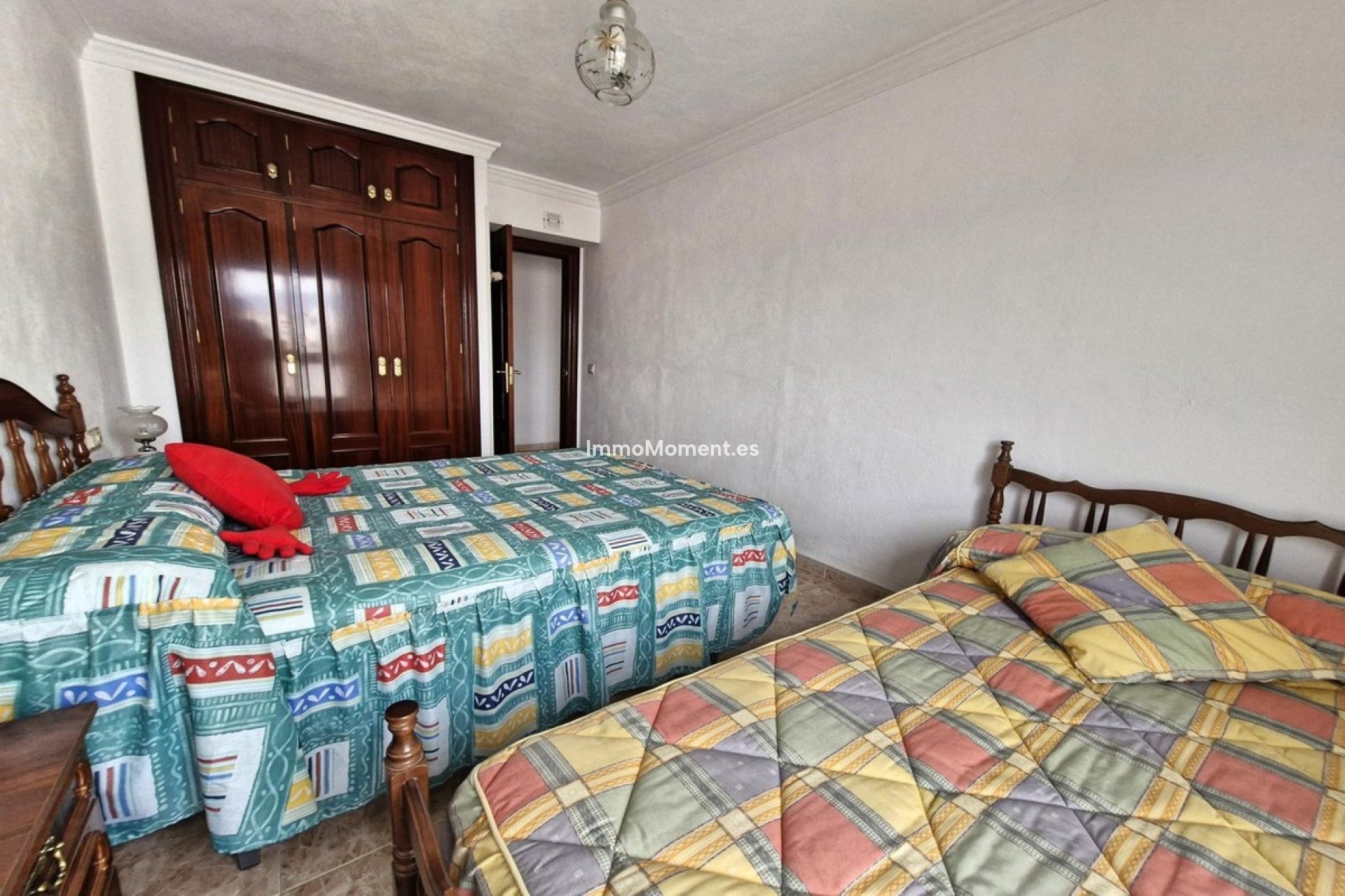 Resale - Townhouse - Inland  - Guaro