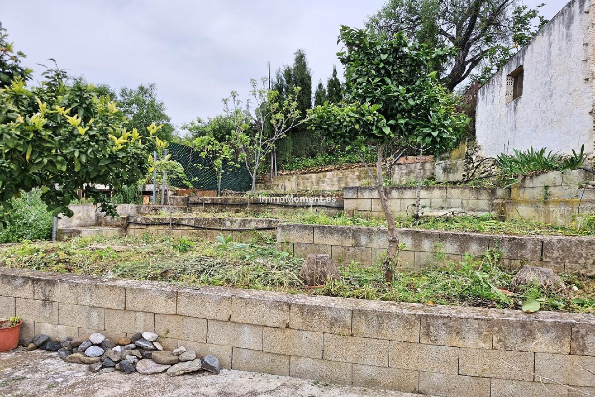 Resale - Townhouse - Inland  - Guaro