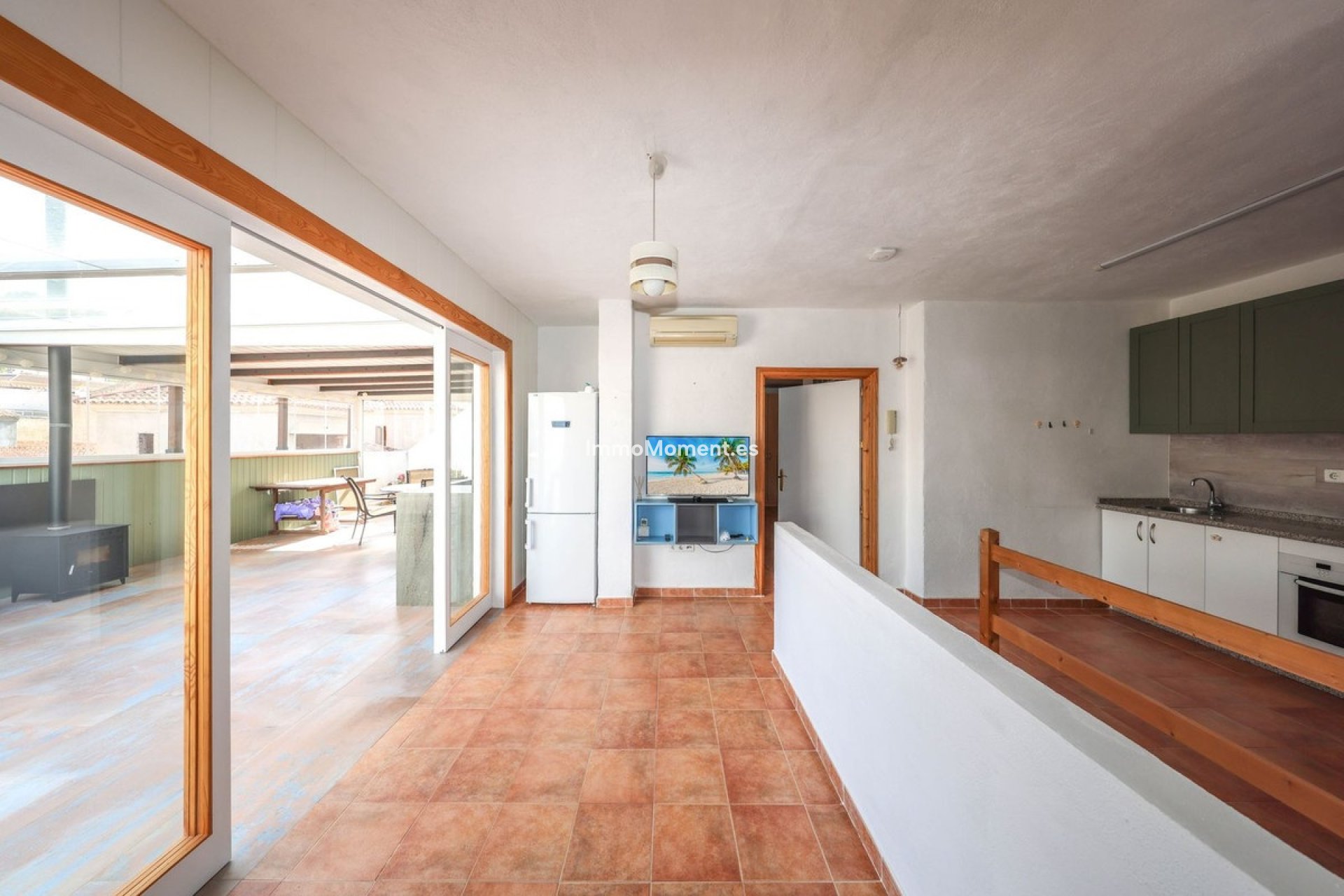 Resale - Townhouse - Inland  - Guaro