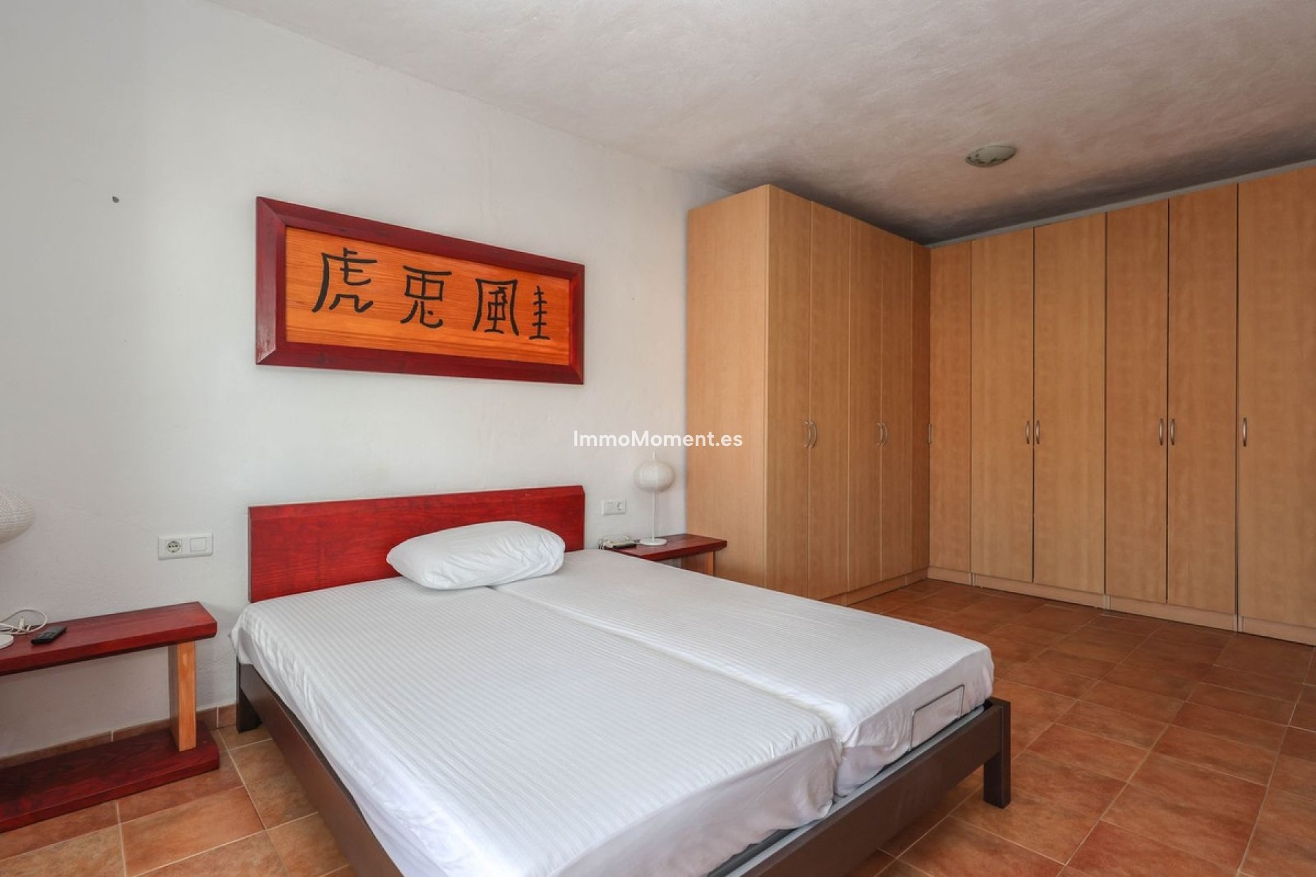 Resale - Townhouse - Inland  - Guaro