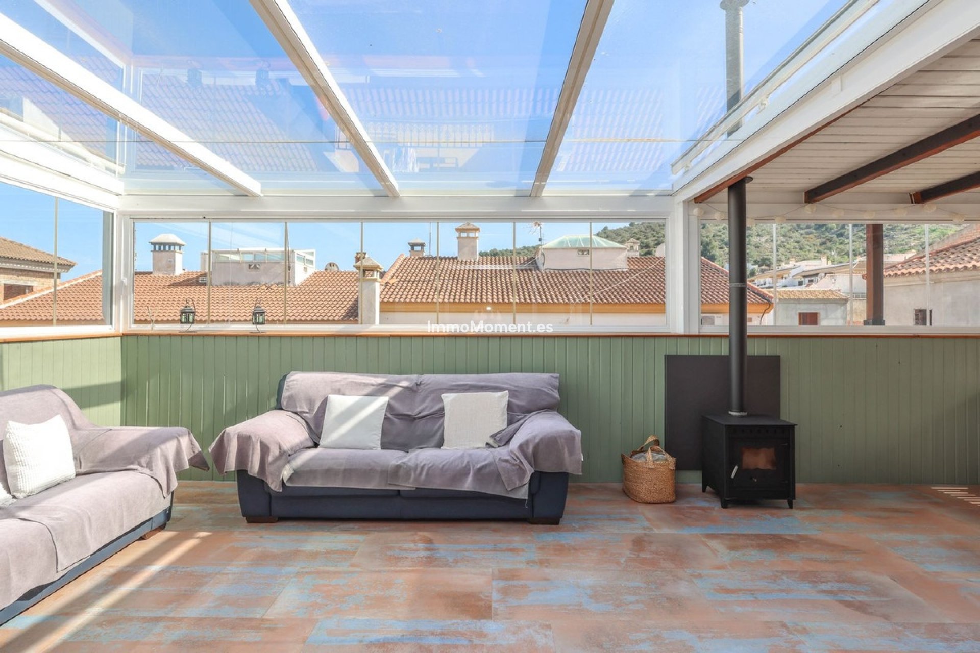 Resale - Townhouse - Inland  - Guaro