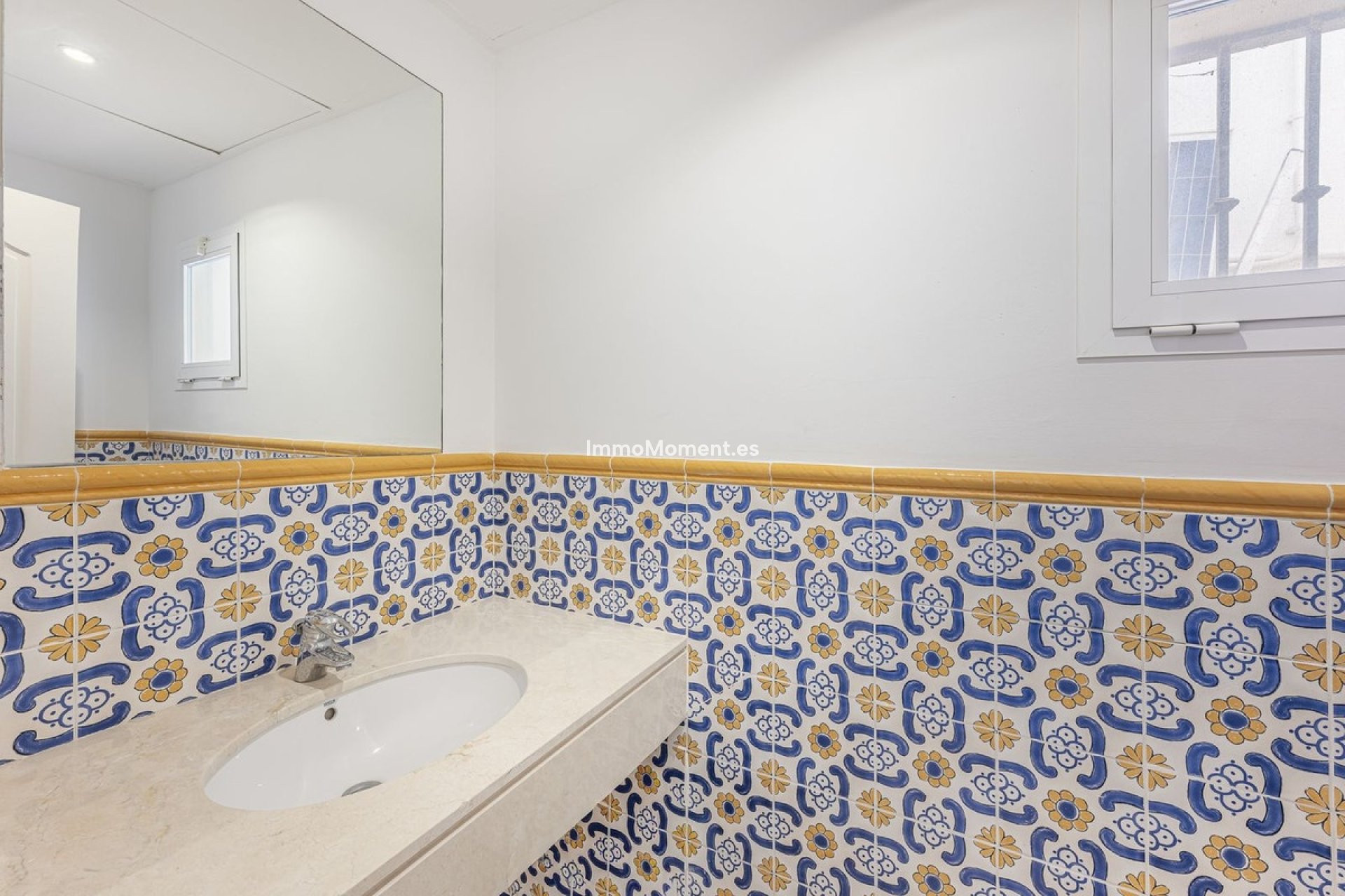 Resale - Townhouse - Inland  - Istán