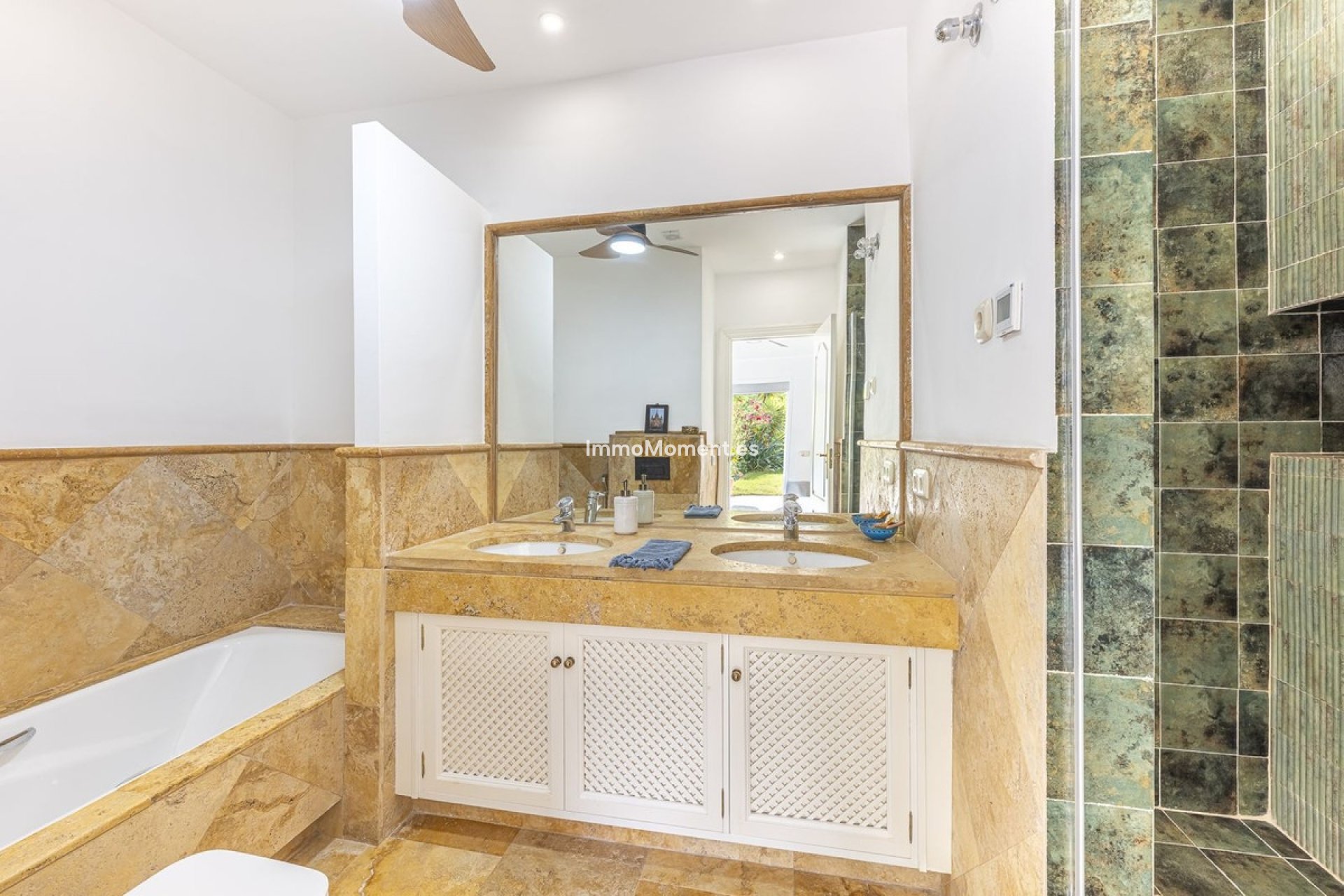 Resale - Townhouse - Inland  - Istán