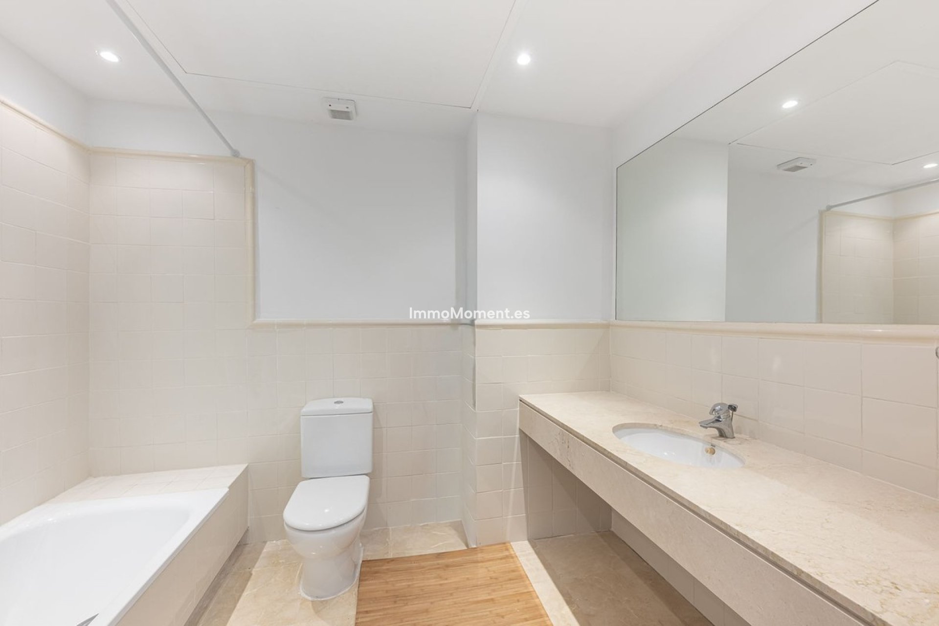 Resale - Townhouse - Inland  - Istán