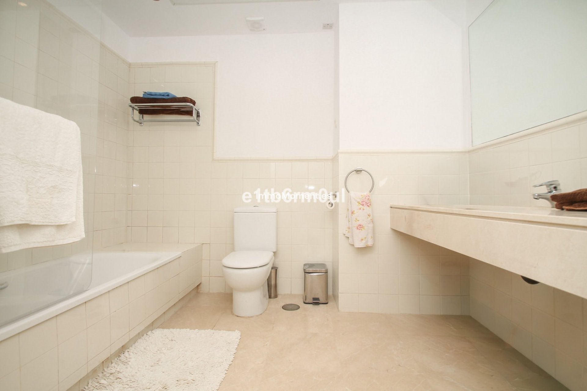 Resale - Townhouse - Inland  - Istán