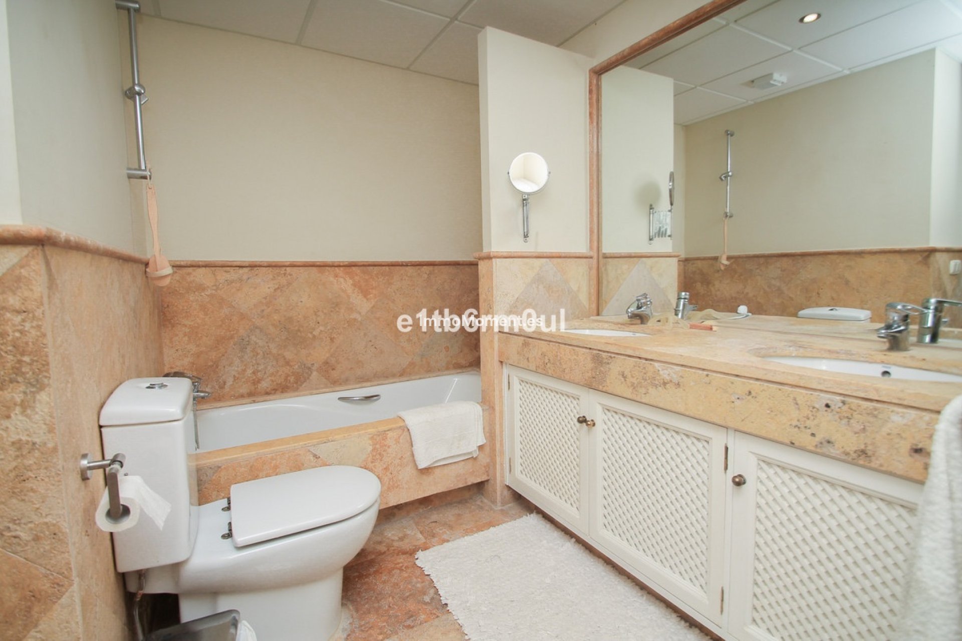 Resale - Townhouse - Inland  - Istán