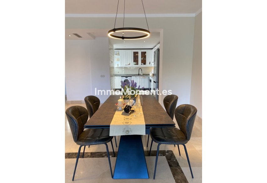 Resale - Townhouse - Inland  - Istán