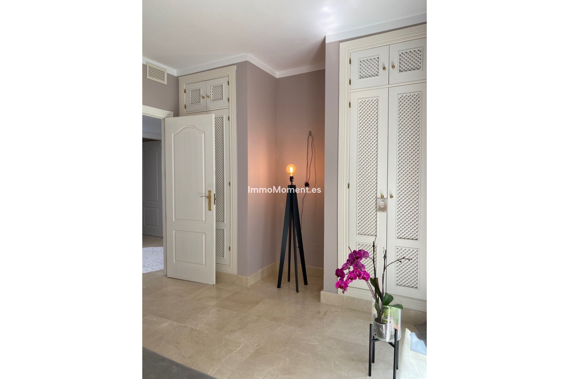 Resale - Townhouse - Inland  - Istán