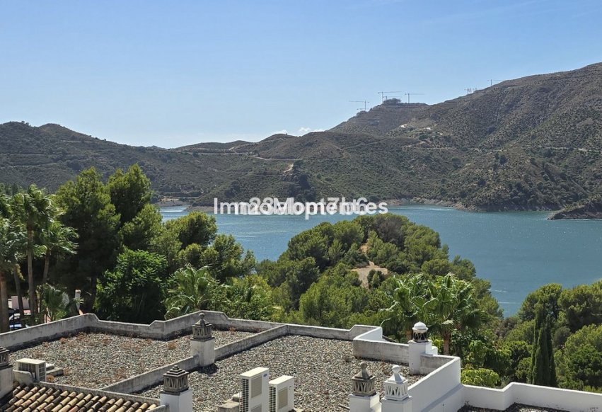 Resale - Townhouse - Inland  - Istán