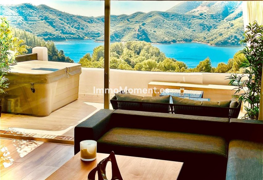 Resale - Townhouse - Inland  - Istán