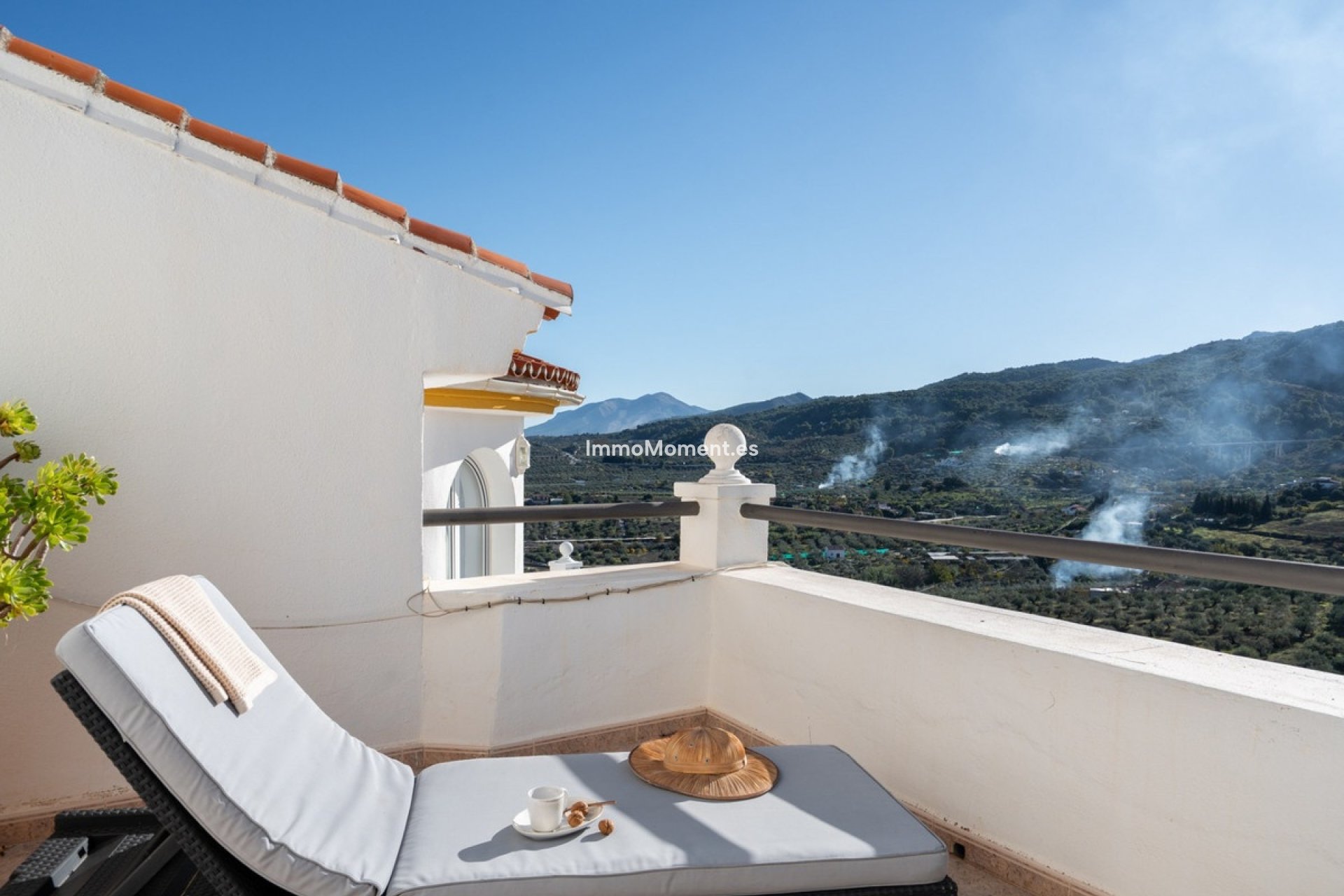 Resale - Townhouse - Inland  - Monda