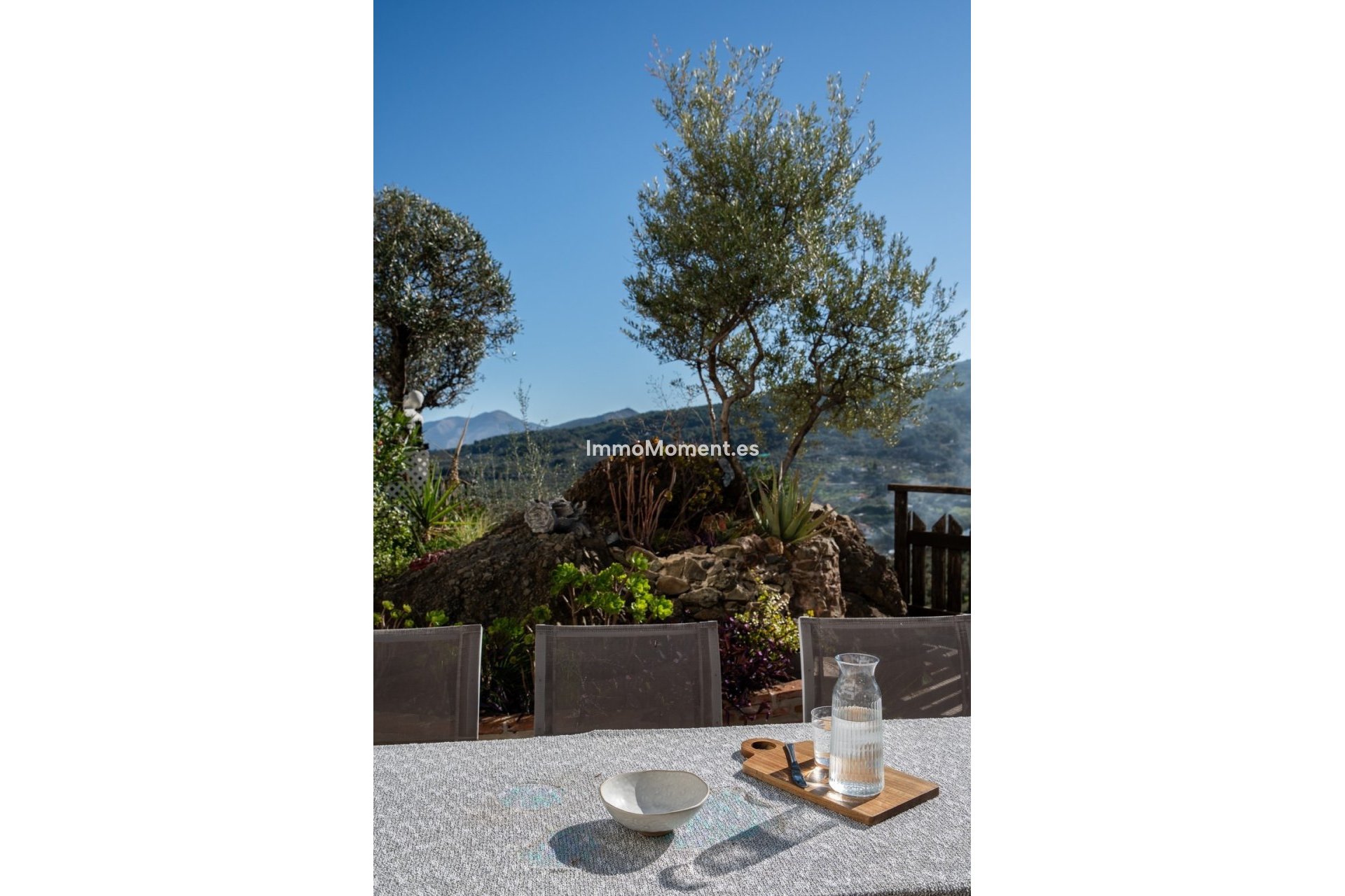 Resale - Townhouse - Inland  - Monda