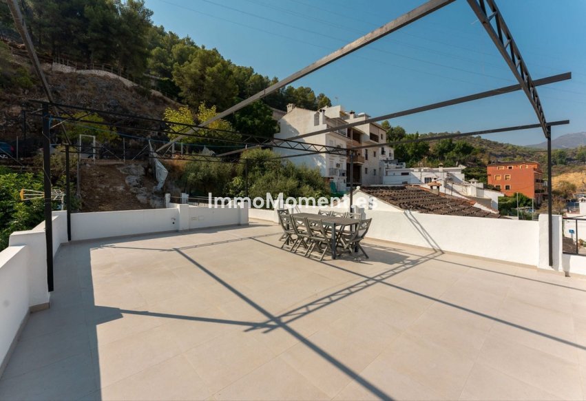 Resale - Townhouse - Inland  - Monda