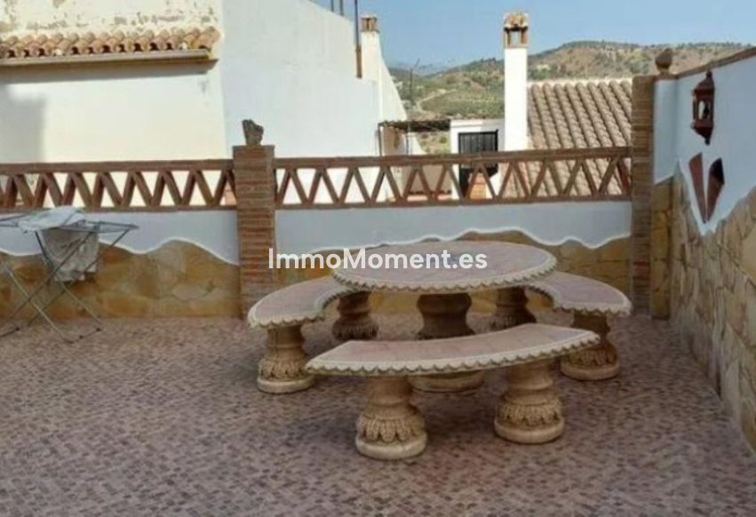 Resale - Townhouse - Inland  - Monda