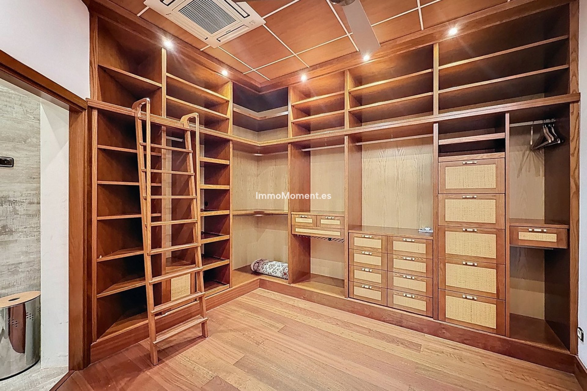 Resale - Townhouse - Málaga - Málaga Este