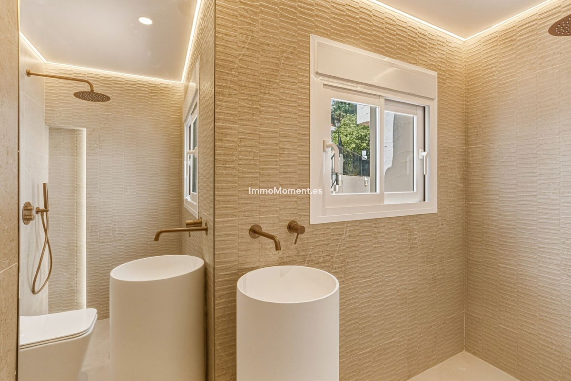 Resale - Townhouse - Marbella - Altos de los Monteros