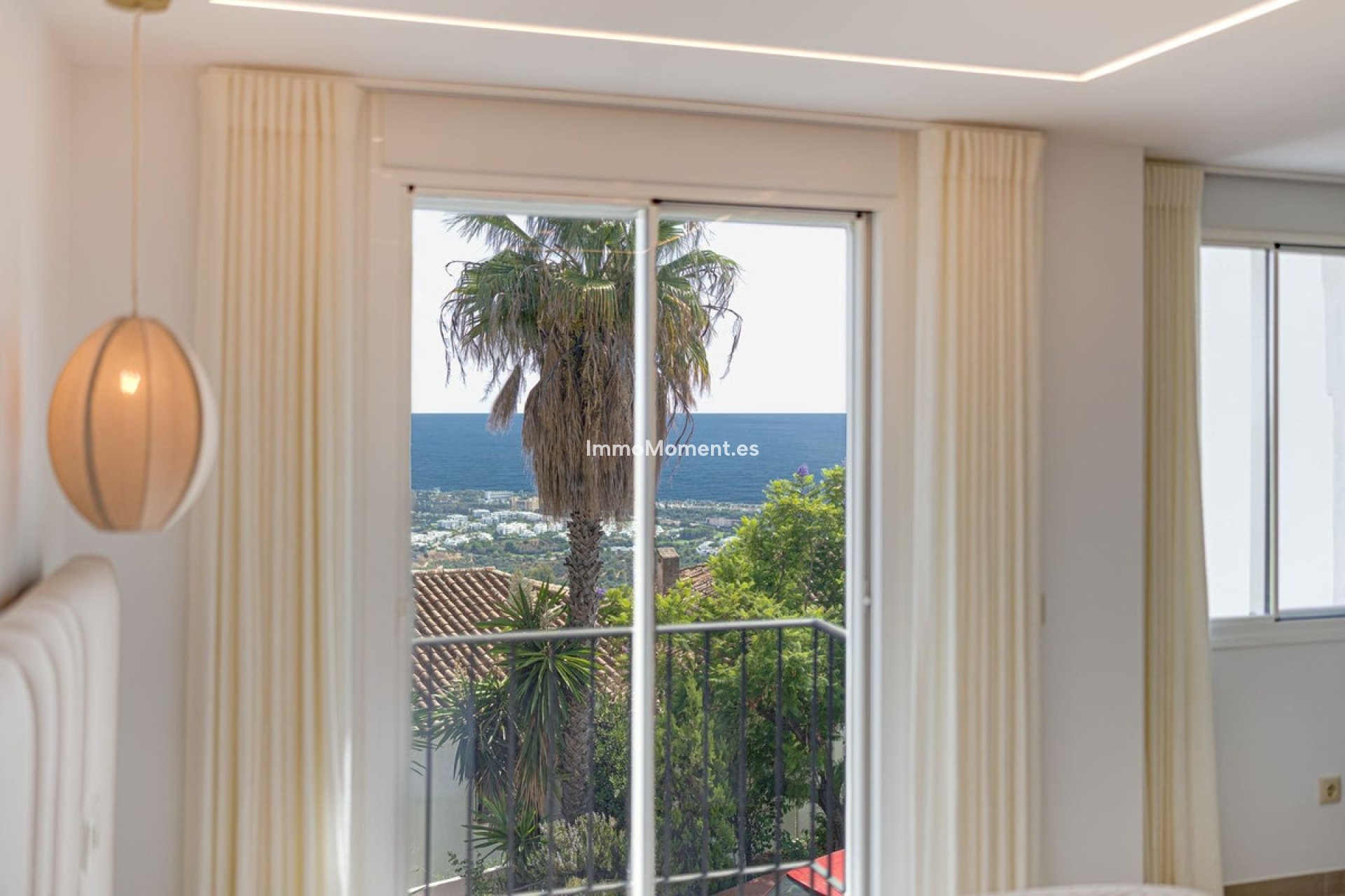 Resale - Townhouse - Marbella - Altos de los Monteros