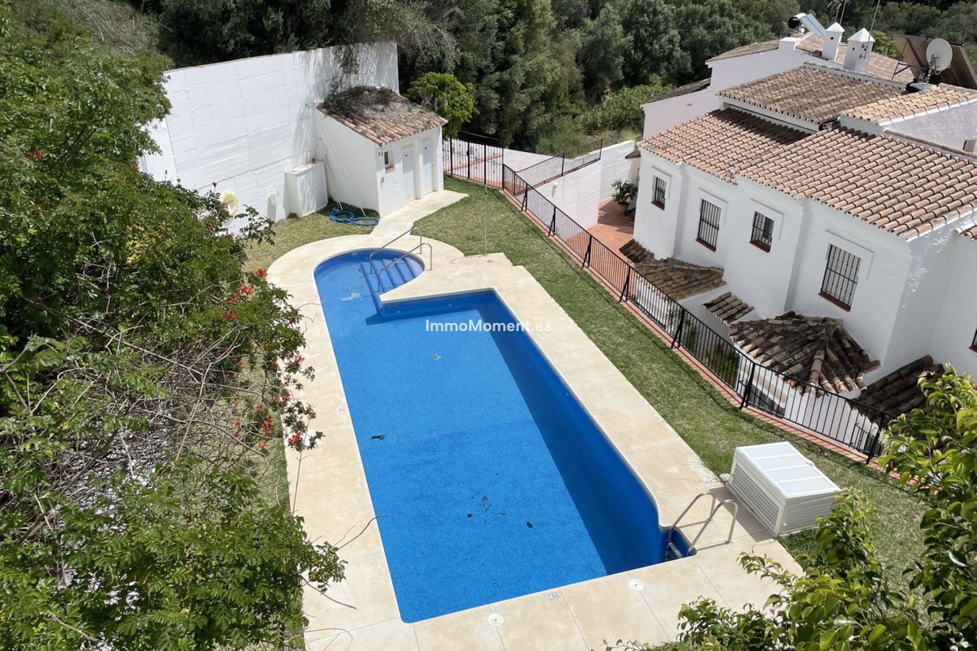 Resale - Townhouse - Marbella - Altos de los Monteros