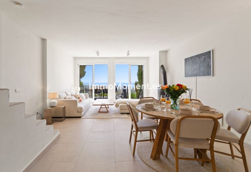 Resale - Townhouse - Marbella - Altos de los Monteros
