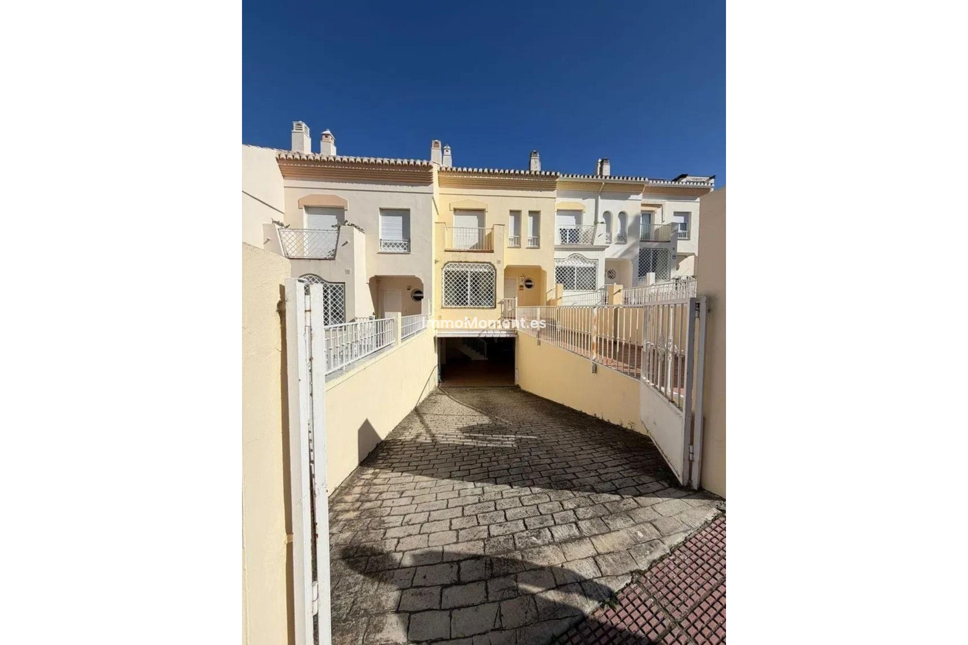 Resale - Townhouse - Marbella - El Rosario