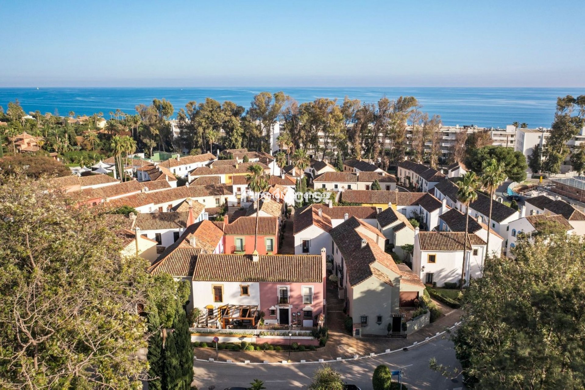 Resale - Townhouse - Marbella - Guadalmina Baja