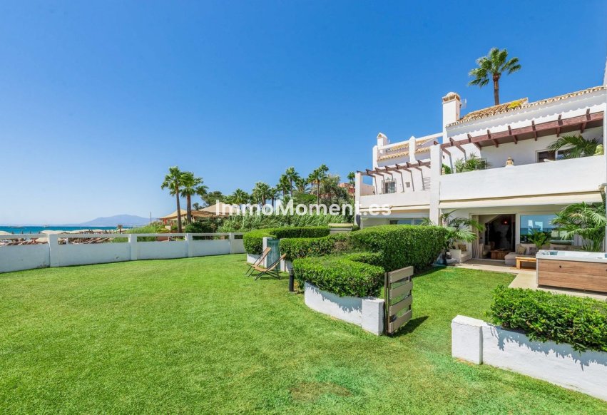 Resale - Townhouse - Marbella - Las Chapas