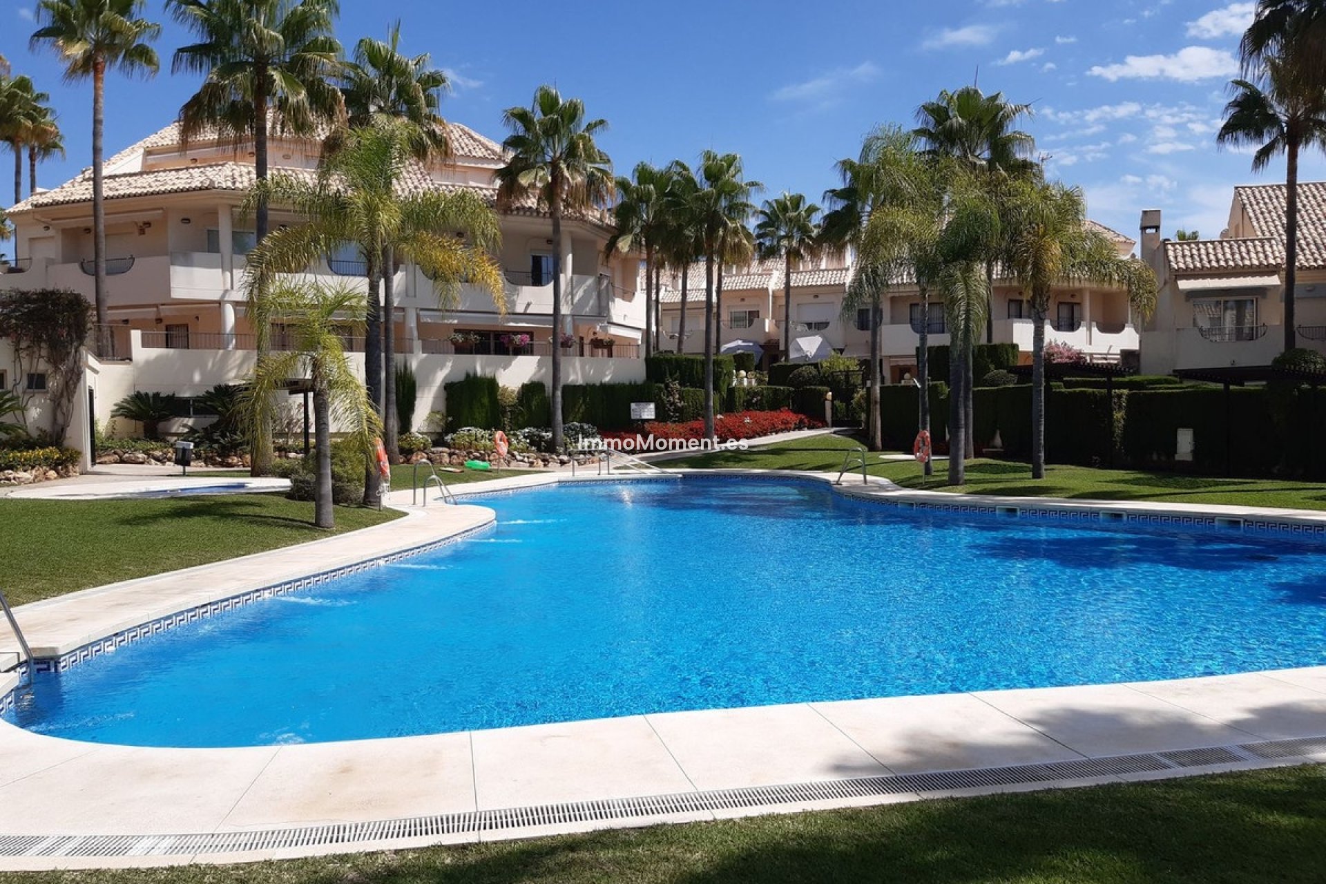 Resale - Townhouse - Marbella - Las Chapas