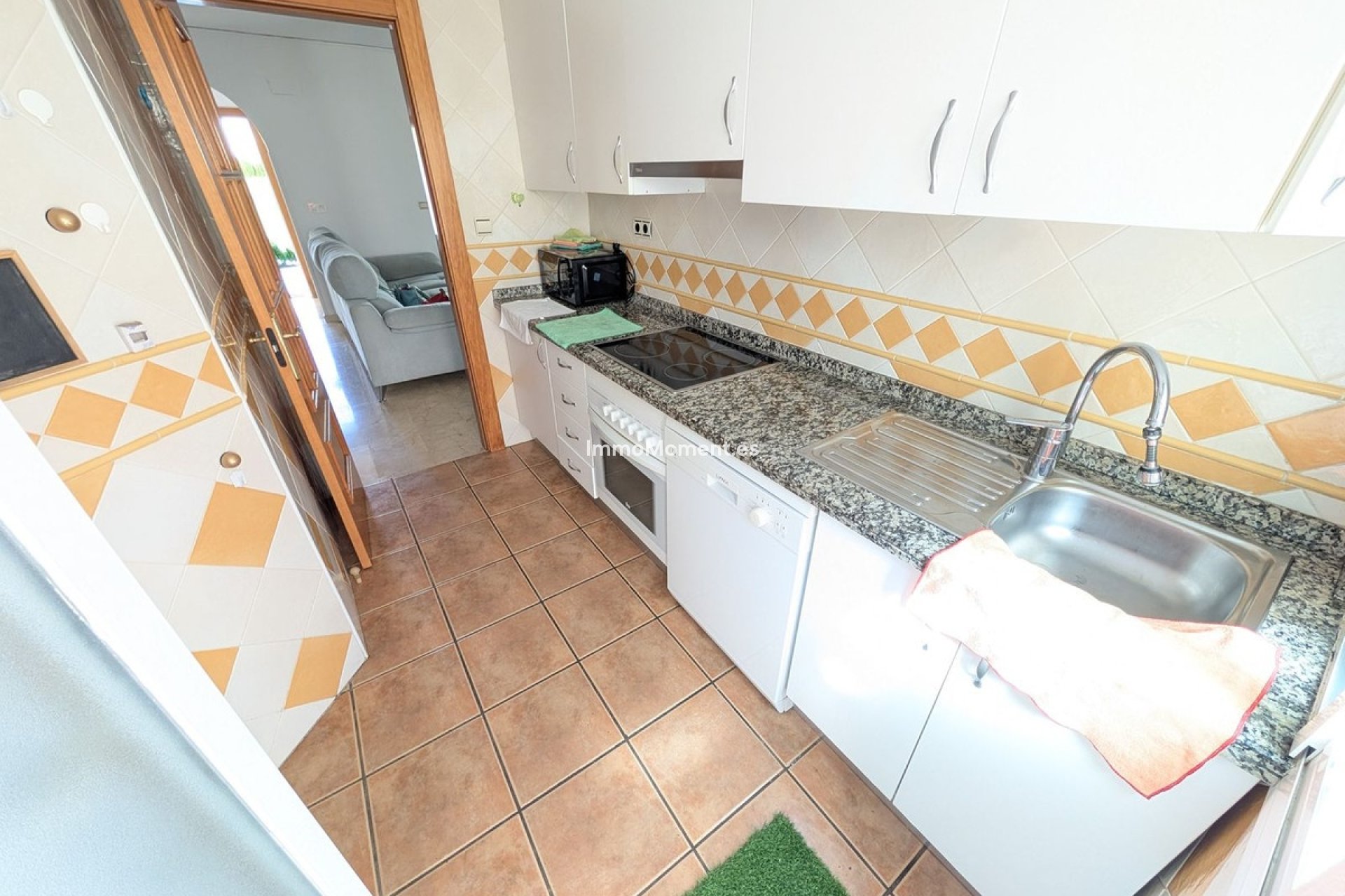 Resale - Townhouse - Marbella - Las Chapas