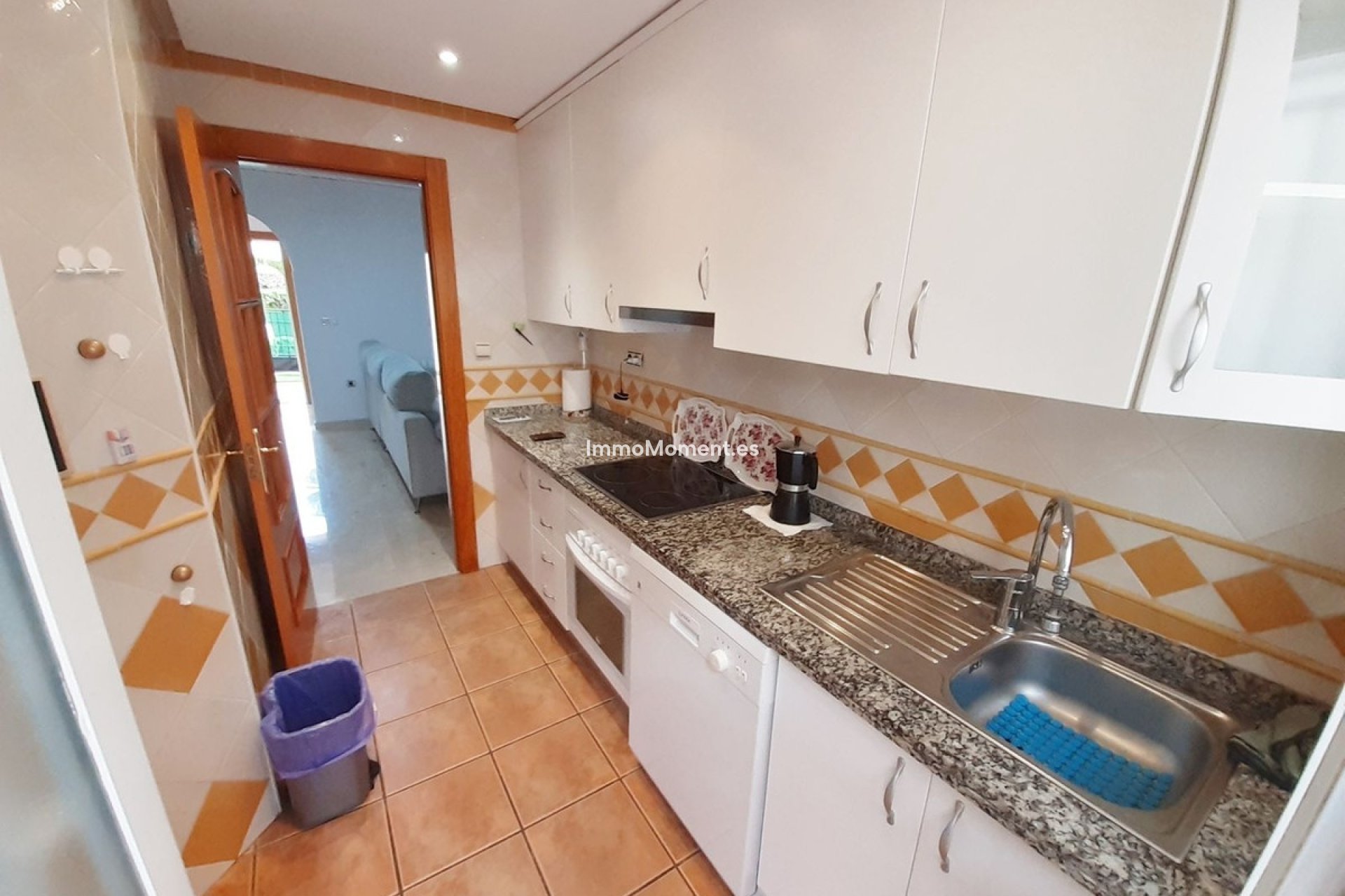 Resale - Townhouse - Marbella - Las Chapas