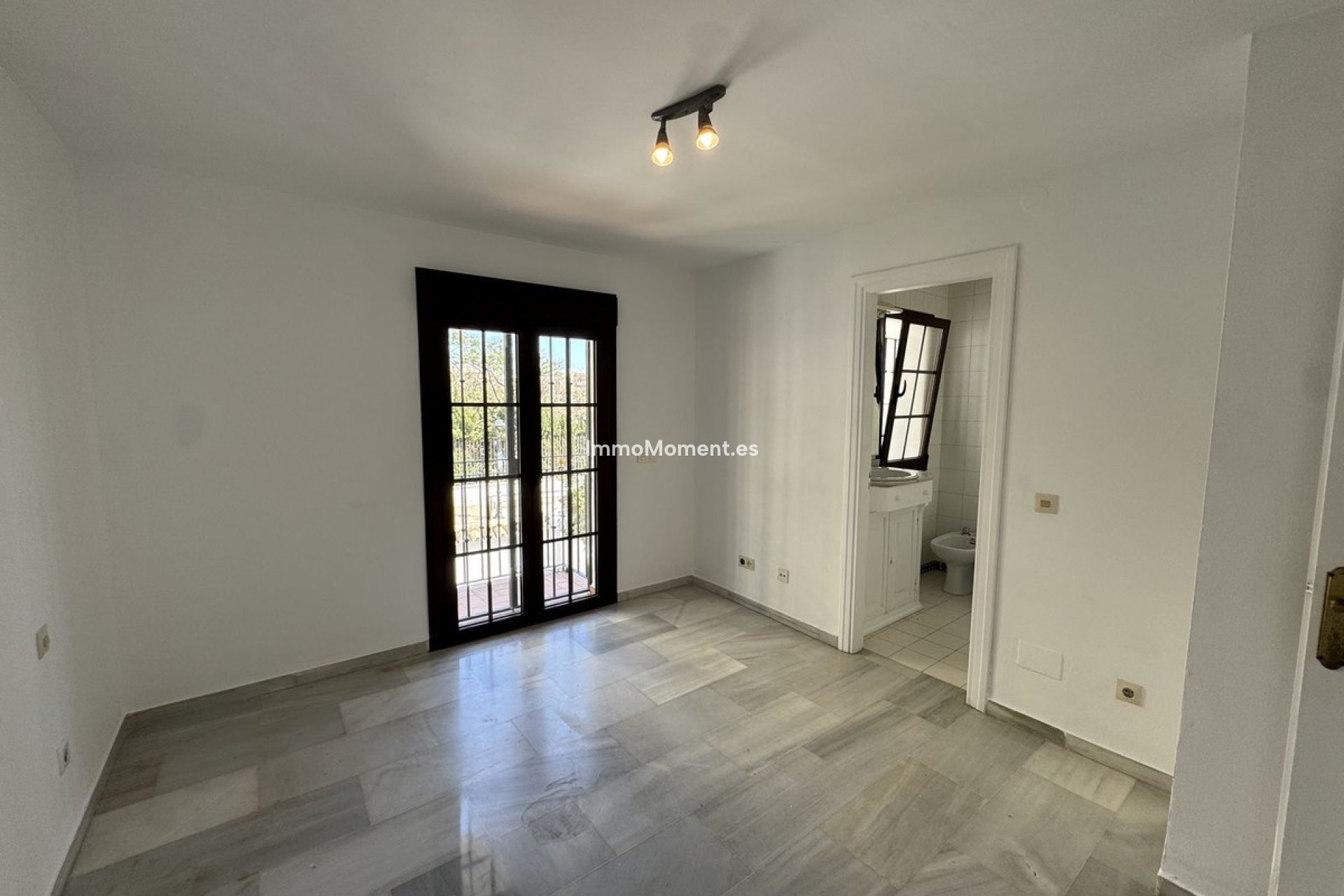 Resale - Townhouse - Marbella - Marbella Centro