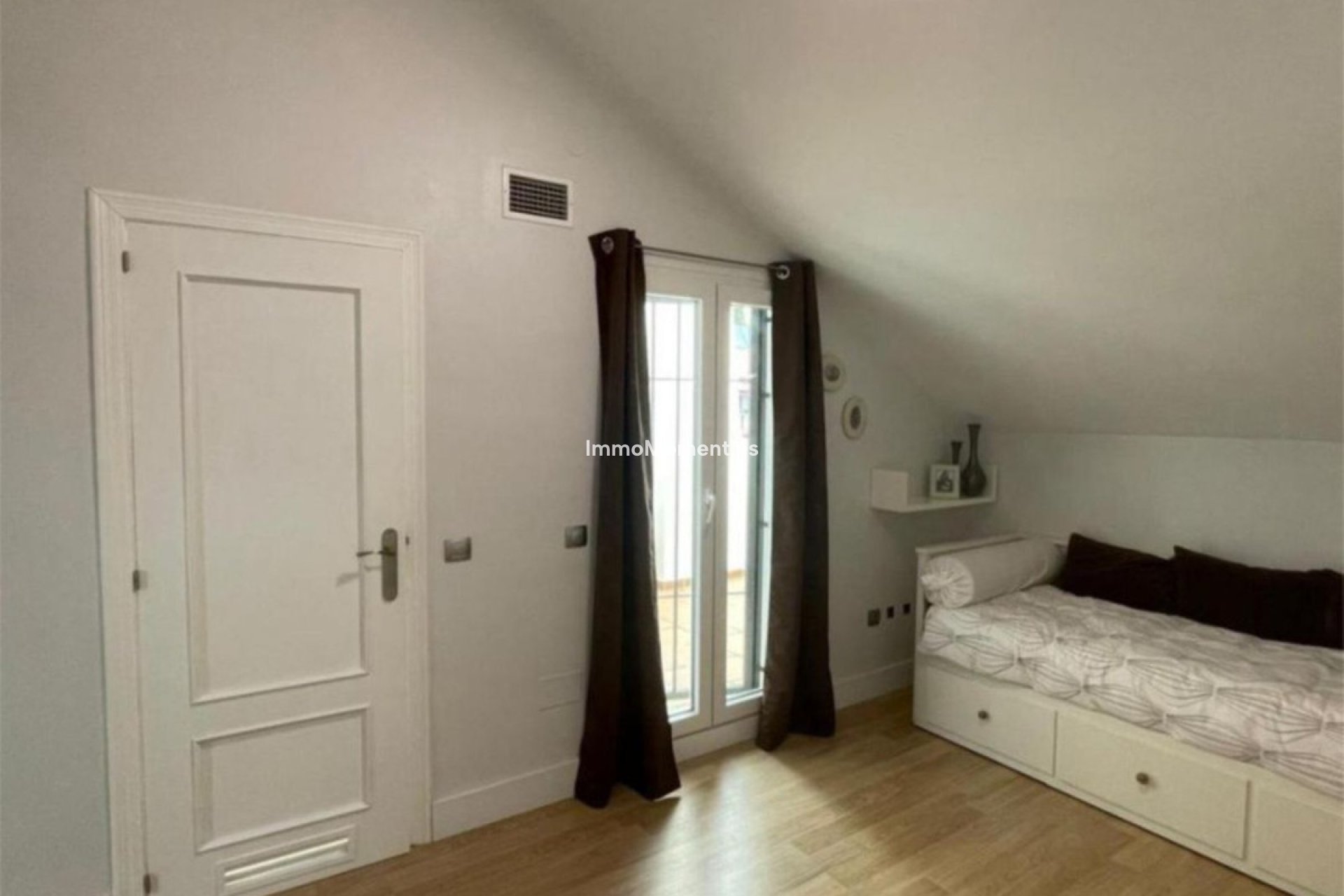 Resale - Townhouse - Marbella - Marbella Centro