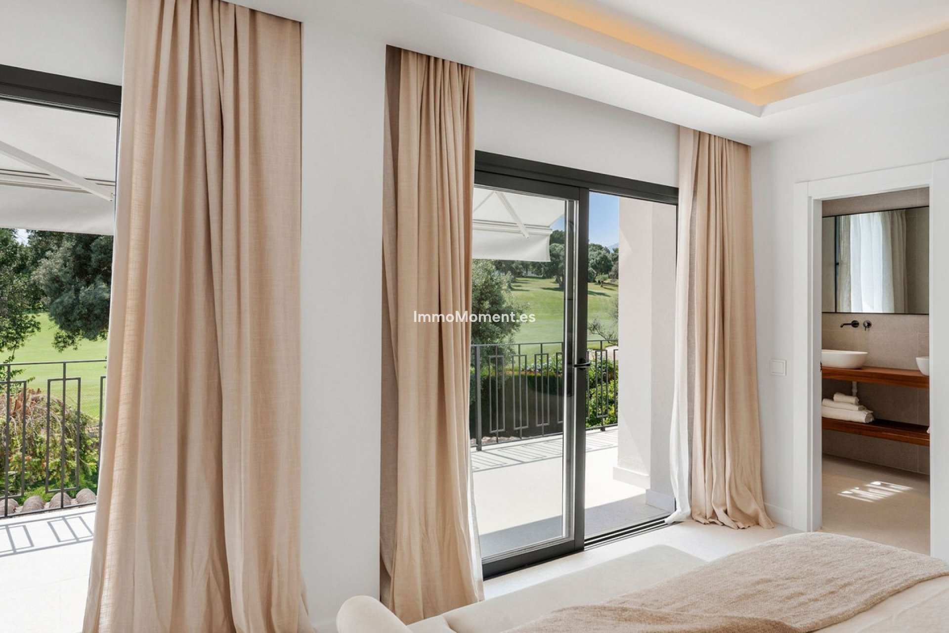Resale - Townhouse - Marbella - Nueva Andalucía