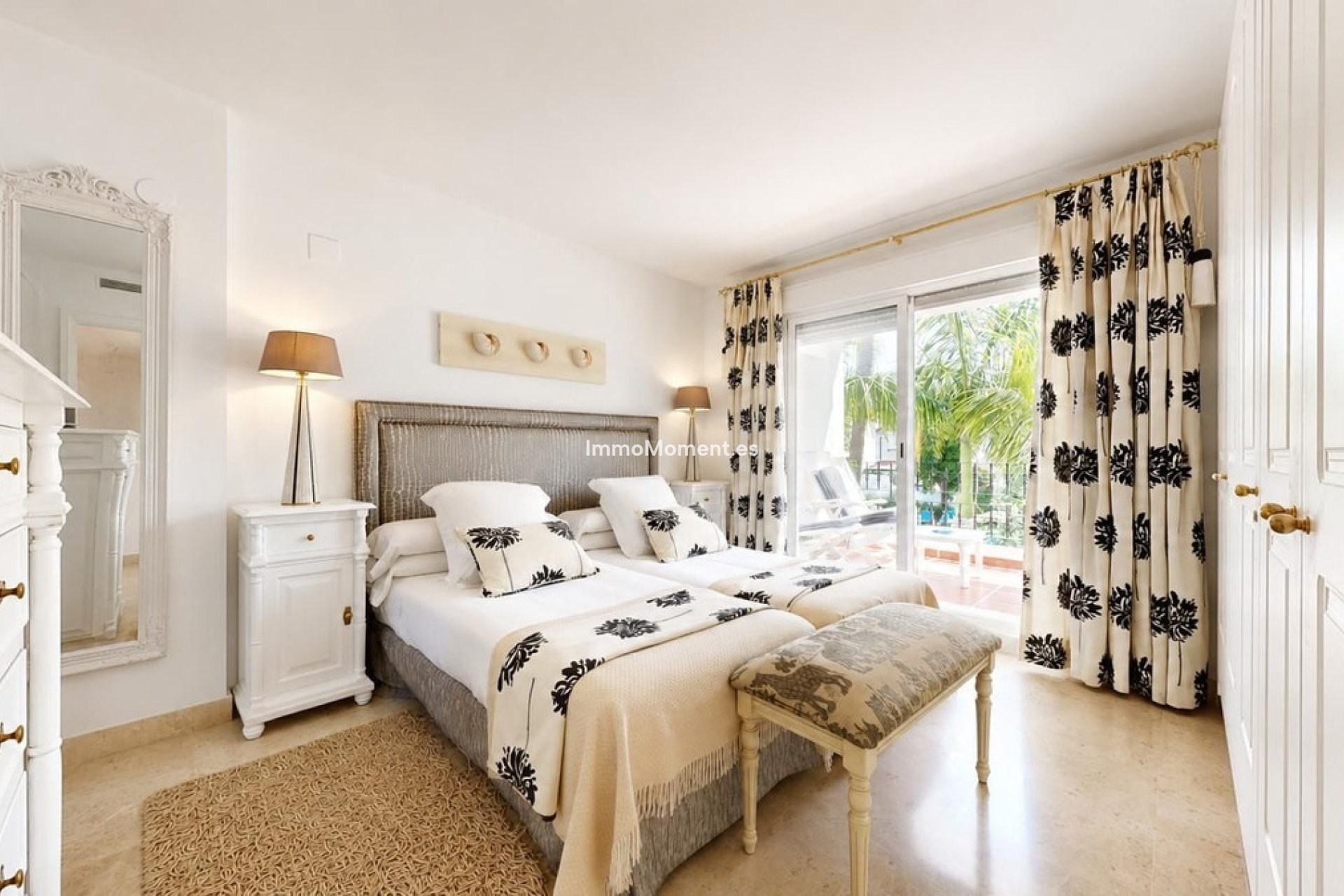 Resale - Townhouse - Marbella - Nueva Andalucía