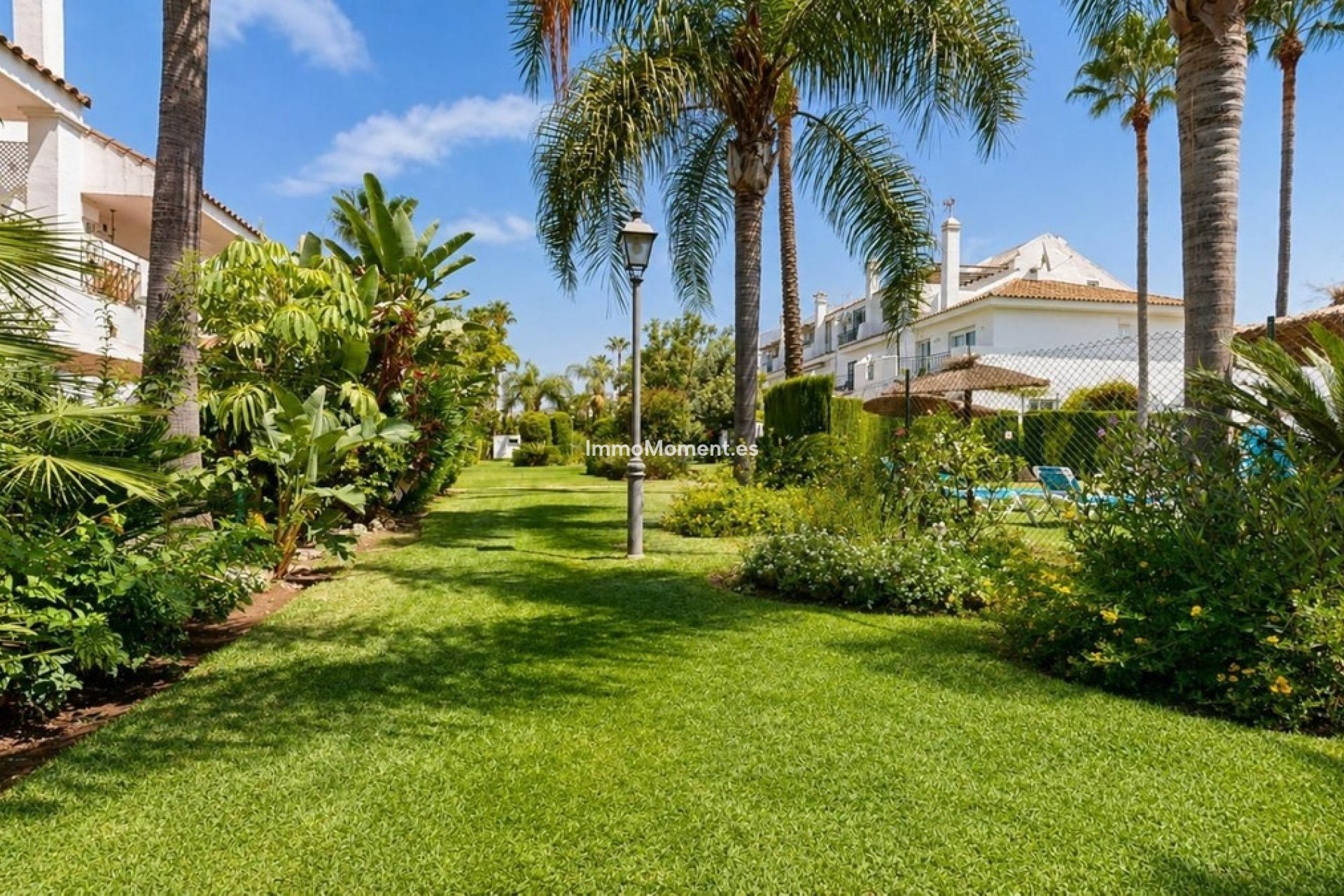 Resale - Townhouse - Marbella - Nueva Andalucía