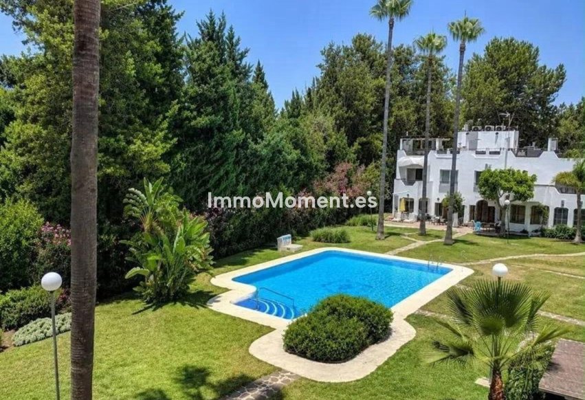 Resale - Townhouse - Marbella - Nueva Andalucía