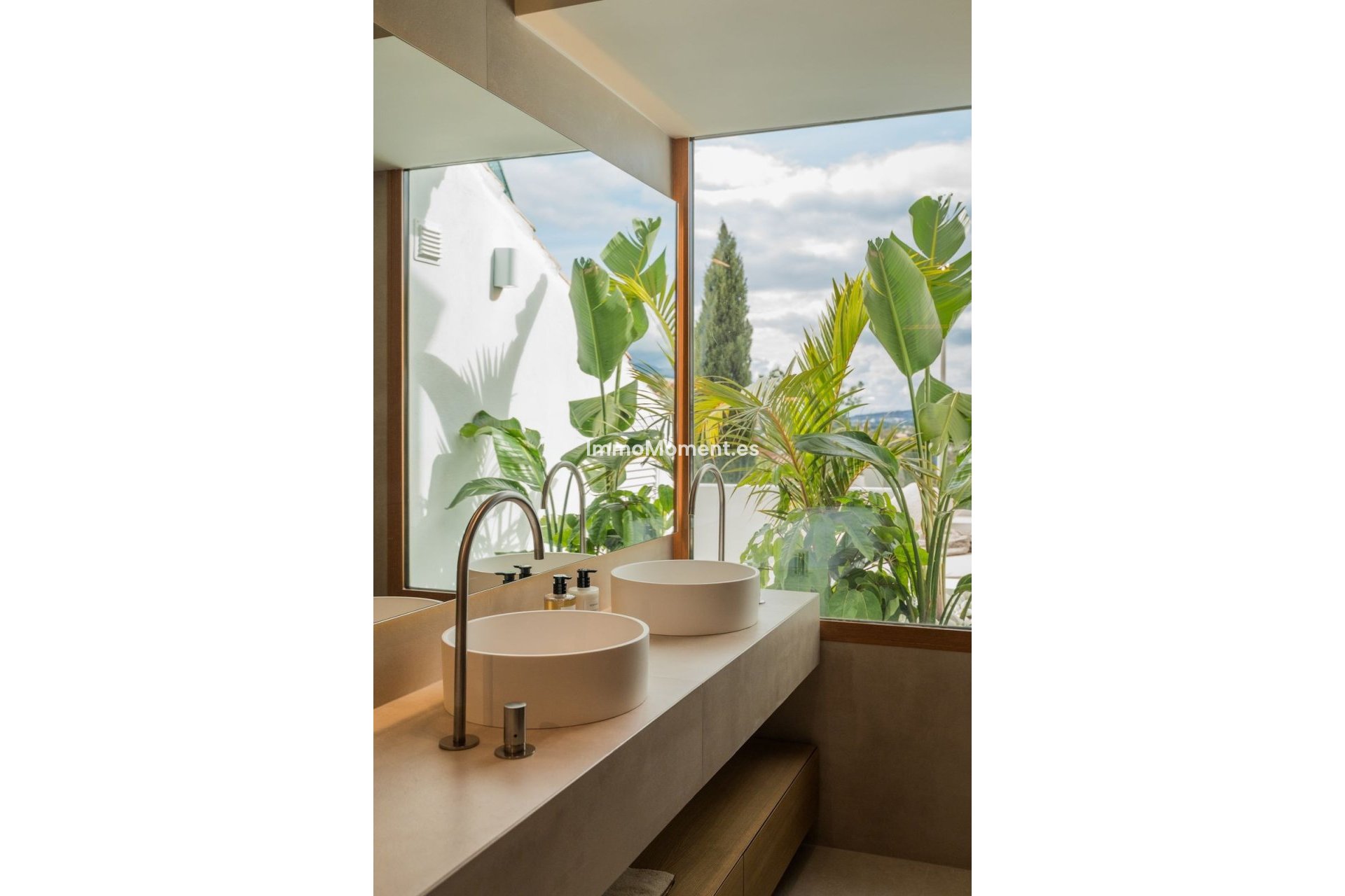 Resale - Townhouse - Marbella - Nueva Andalucía