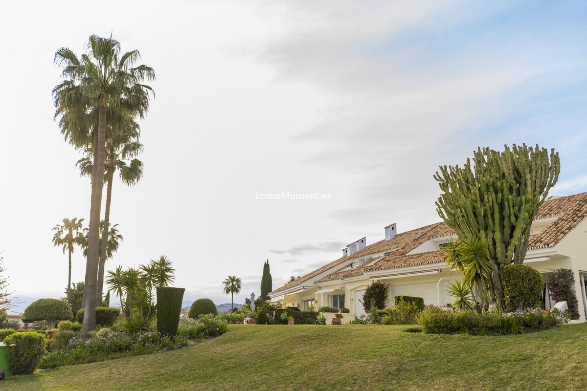 Resale - Townhouse - Marbella - Nueva Andalucía