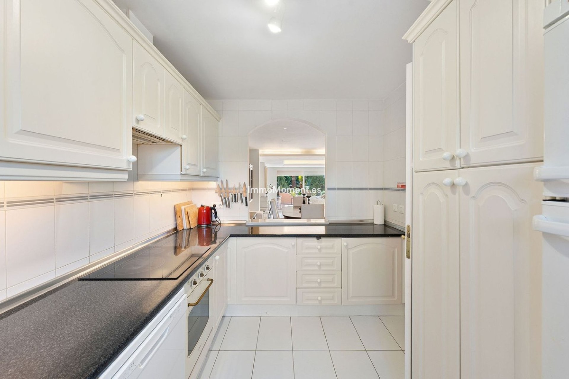 Resale - Townhouse - Marbella - Nueva Andalucía