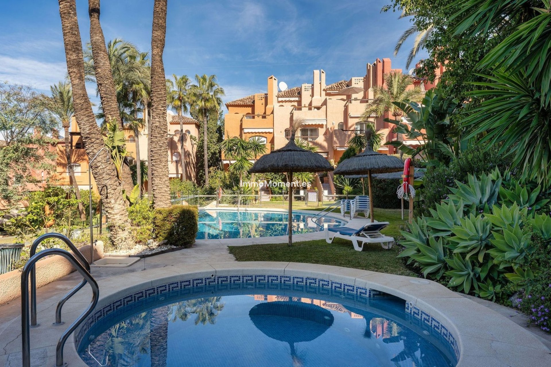 Resale - Townhouse - Marbella - Nueva Andalucía