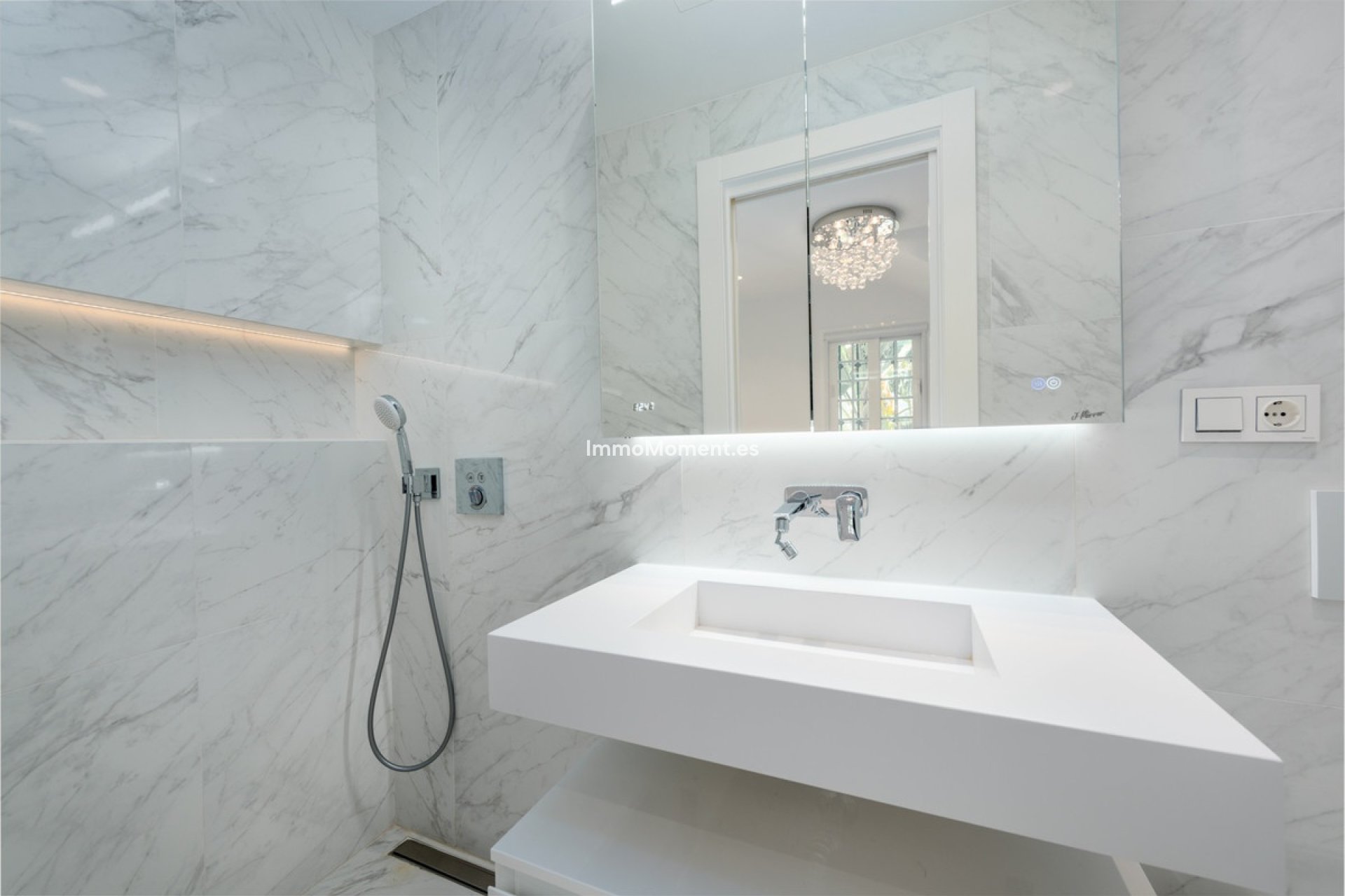 Resale - Townhouse - Marbella - Nueva Andalucía