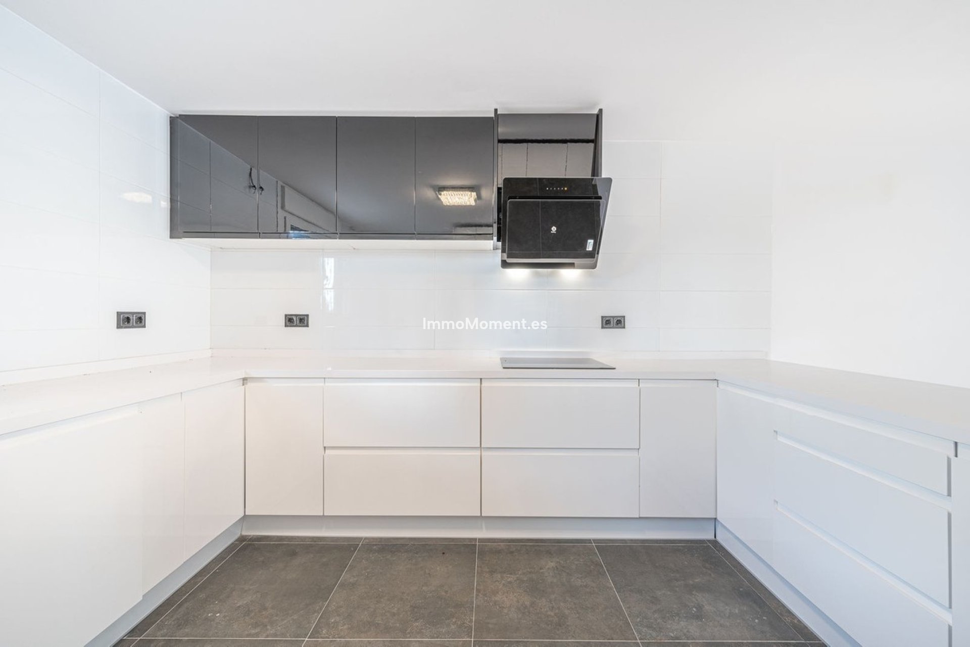 Resale - Townhouse - Marbella - Nueva Andalucía