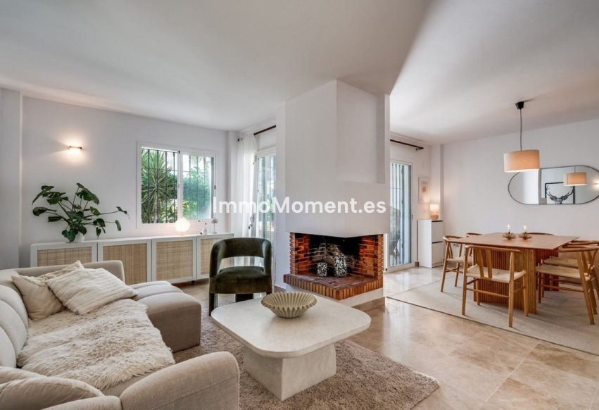 Resale - Townhouse - Marbella - Nueva Andalucía