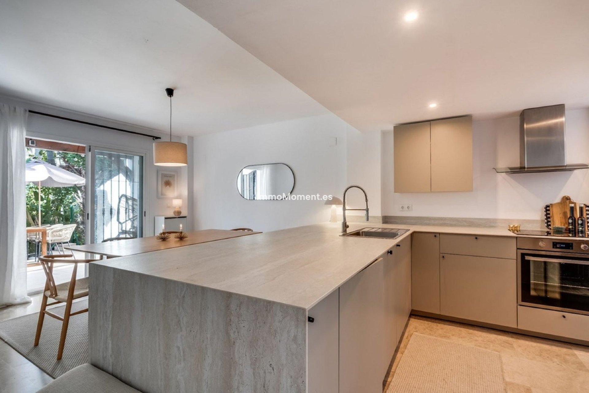 Resale - Townhouse - Marbella - Nueva Andalucía