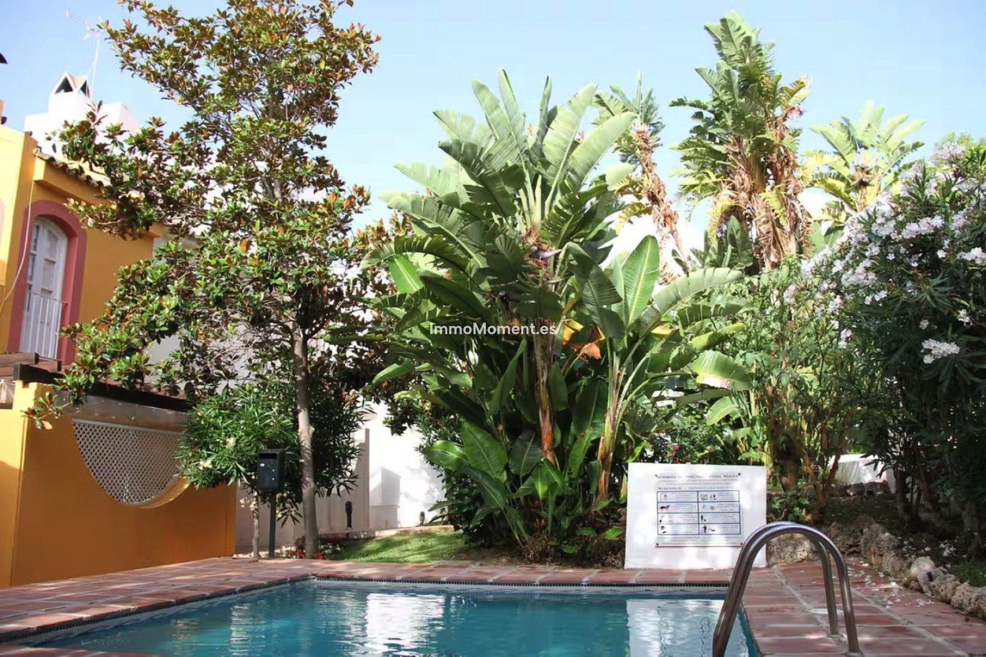 Resale - Townhouse - Marbella - Nueva Andalucía