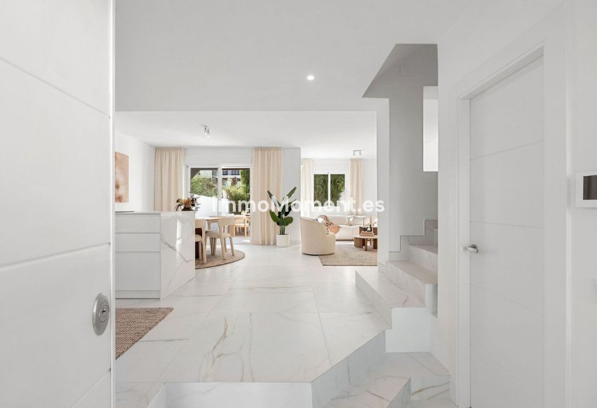 Resale - Townhouse - Marbella - Nueva Andalucía
