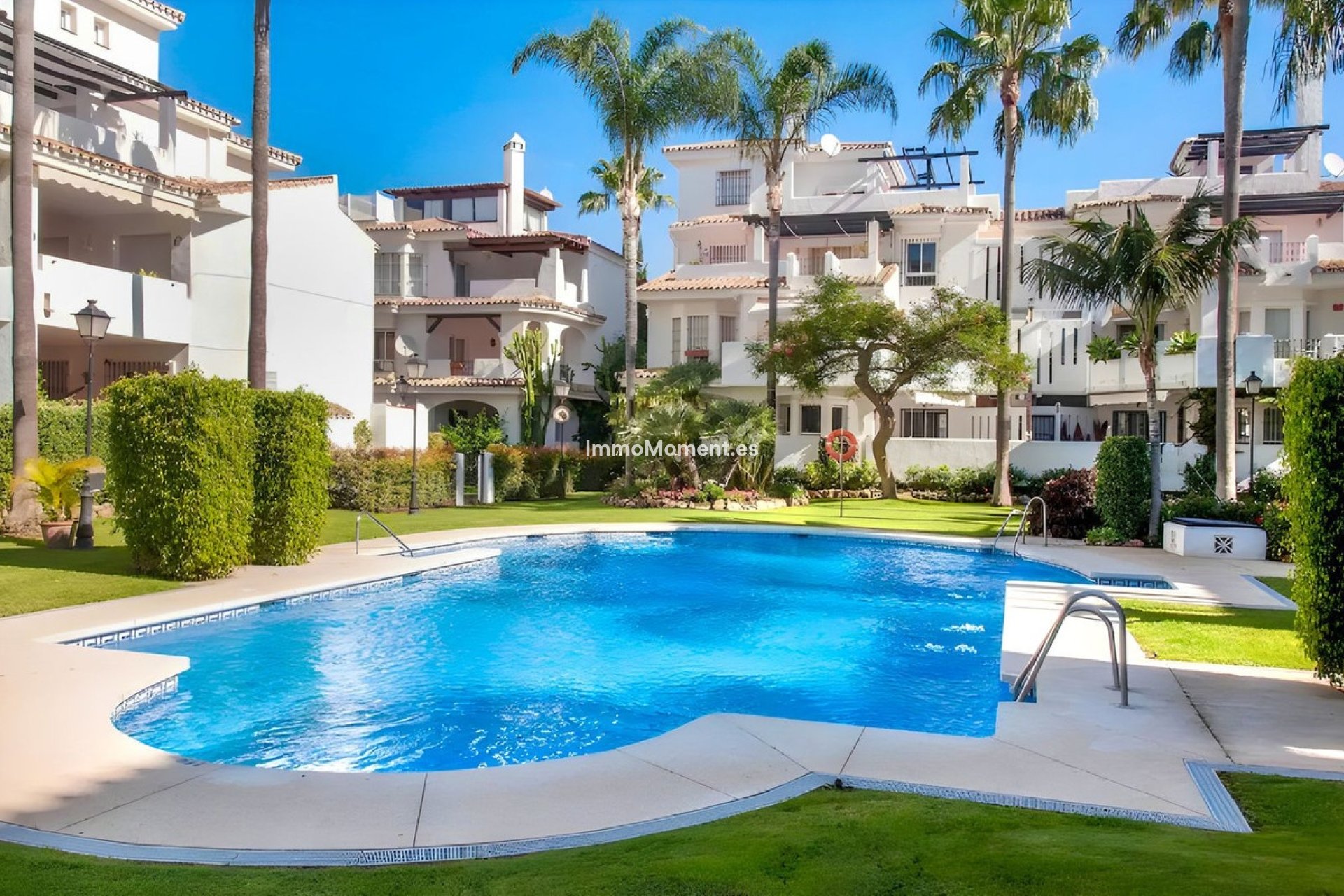 Resale - Townhouse - Marbella - Nueva Andalucía