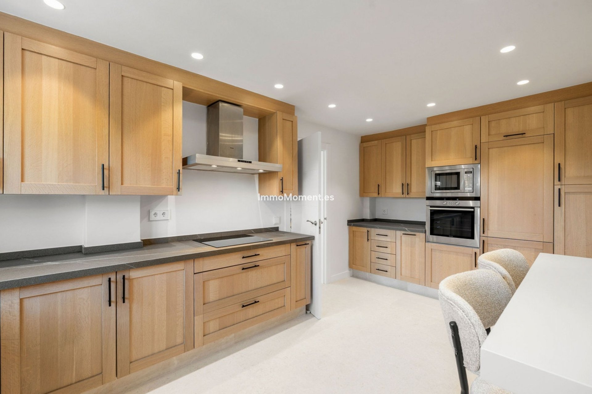 Resale - Townhouse - Marbella - Nueva Andalucía