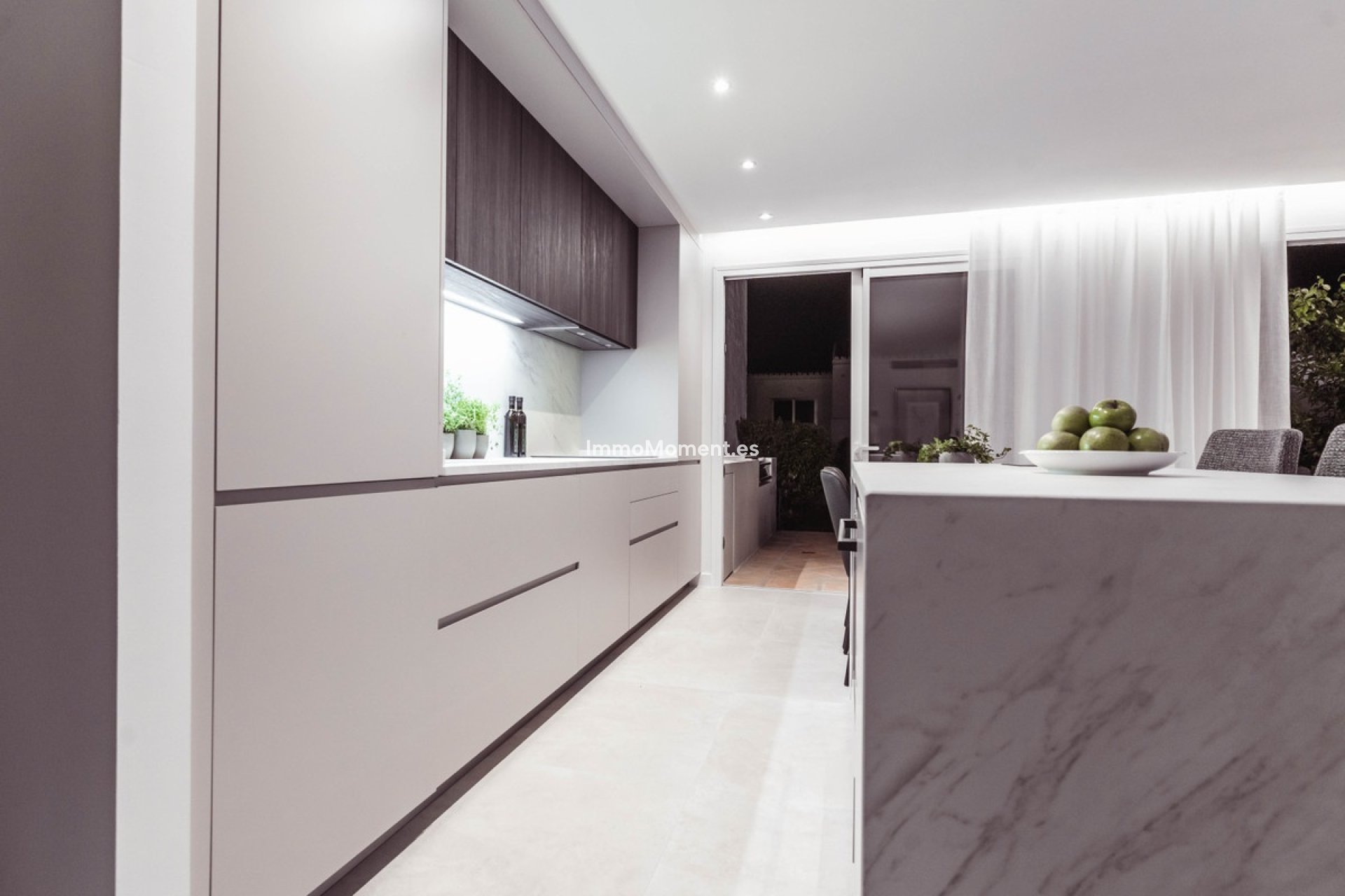 Resale - Townhouse - Marbella - Nueva Andalucía